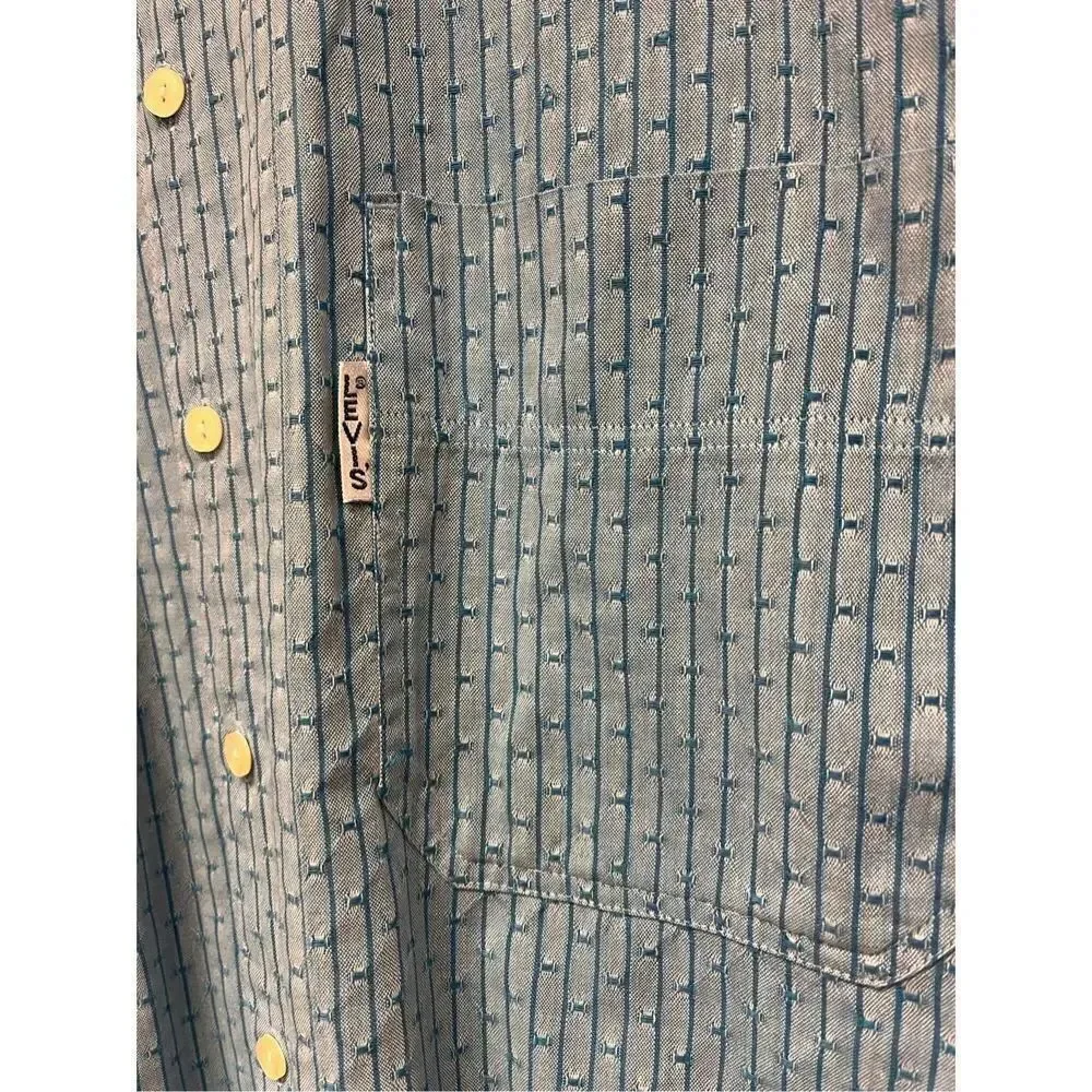 Levi’s Silver Label Blue Textured Button Down Shirt sz L